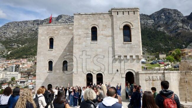 АТА: В Круя богатата история на Албания среща несравнимо гостоприемство