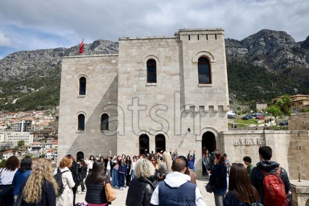 АТА: В Круя богатата история на Албания среща несравнимо гостоприемство