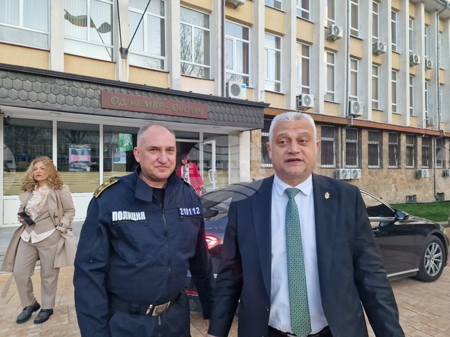 В пъти повече сигнали за изборни нарушения спрямо 2024 г. има в Смолян, заяви служебният вътрешен министър Емил Дечев пред БТА