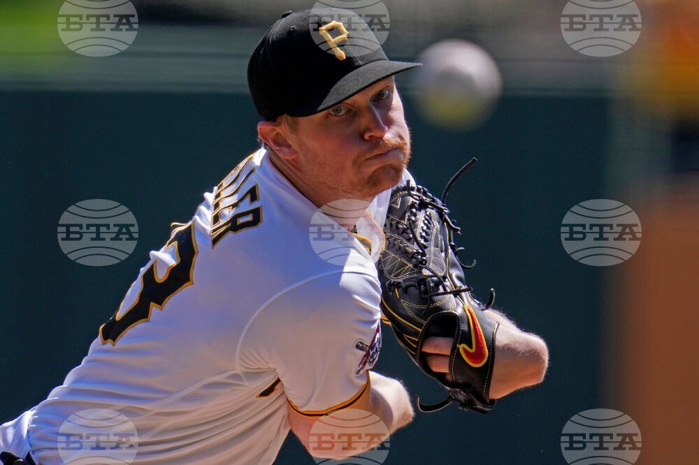 Padres Pirates Baseball