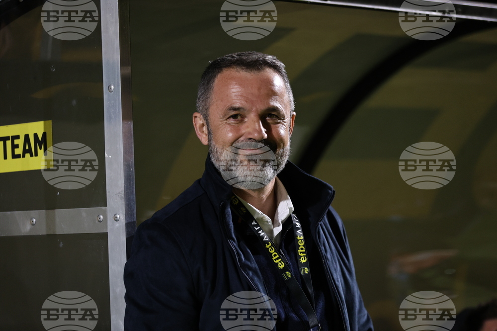 Пловдив - футбол - „Ботев“ (Пловдив) - „Локомотив“ (Пловдив)