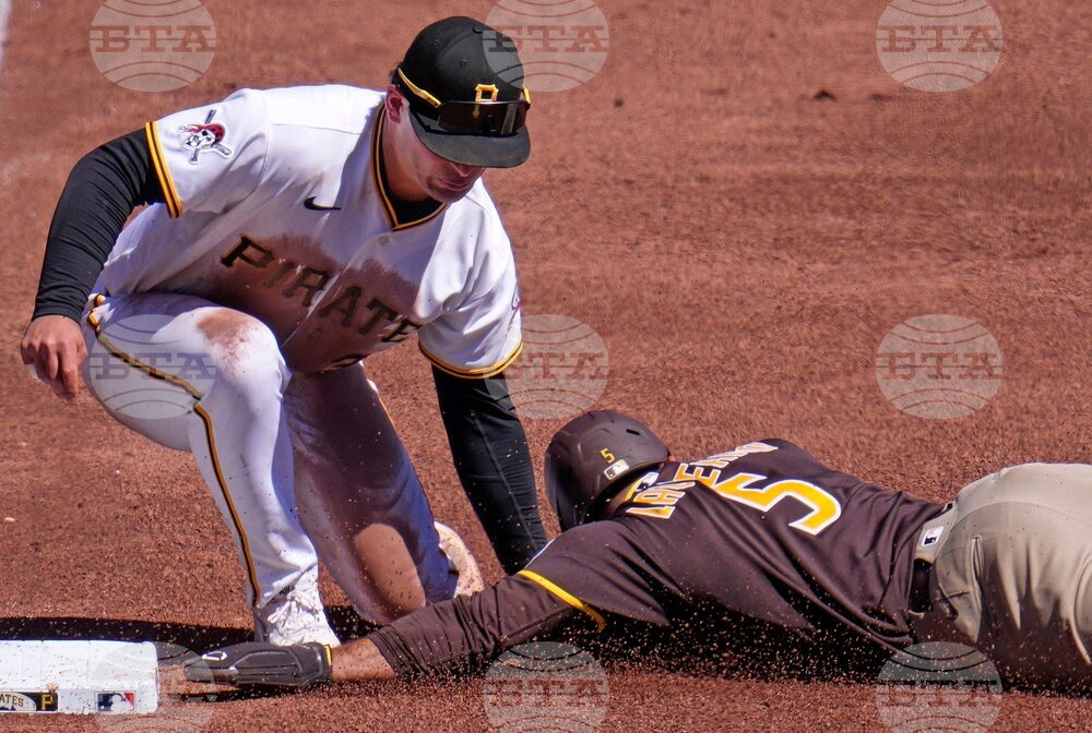 Padres Pirates Baseball