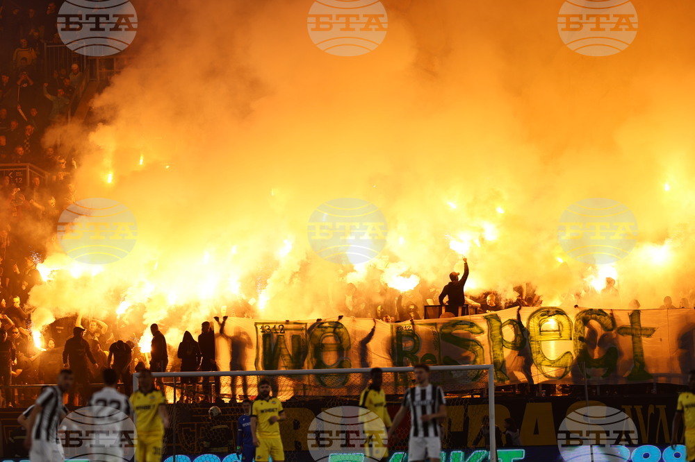 Пловдив - футбол - „Ботев“ (Пловдив) - „Локомотив“ (Пловдив)