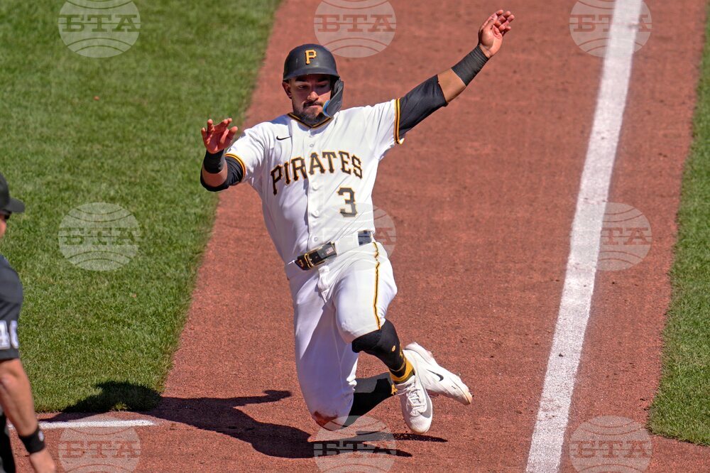 Padres Pirates Baseball