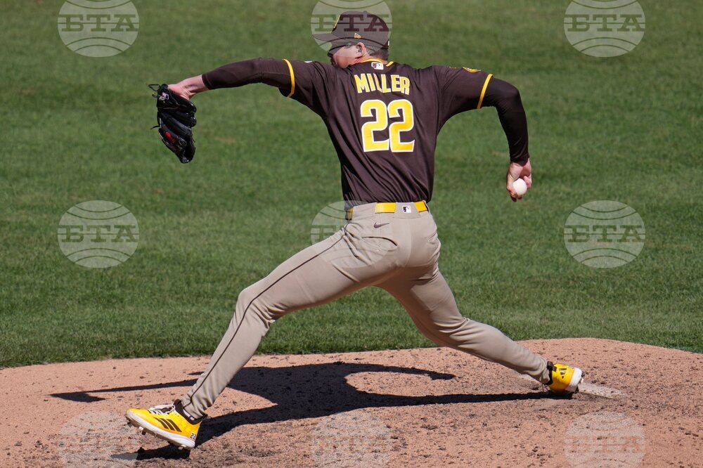 Padres Pirates Baseball