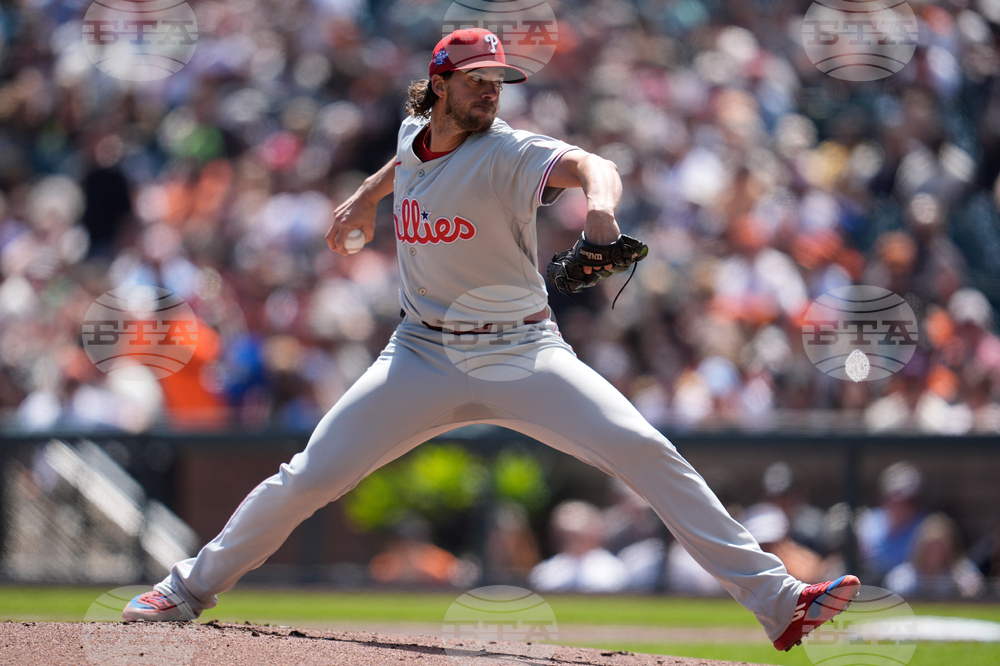 Phillies Giants Baseball