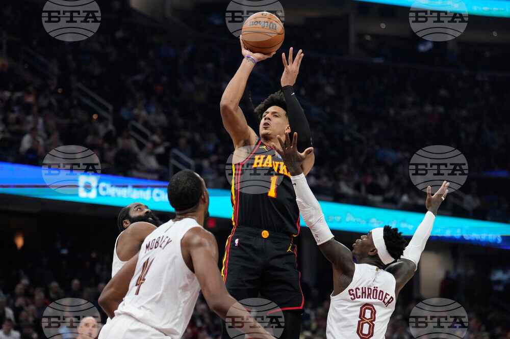 Hawks Cavaliers Basketball