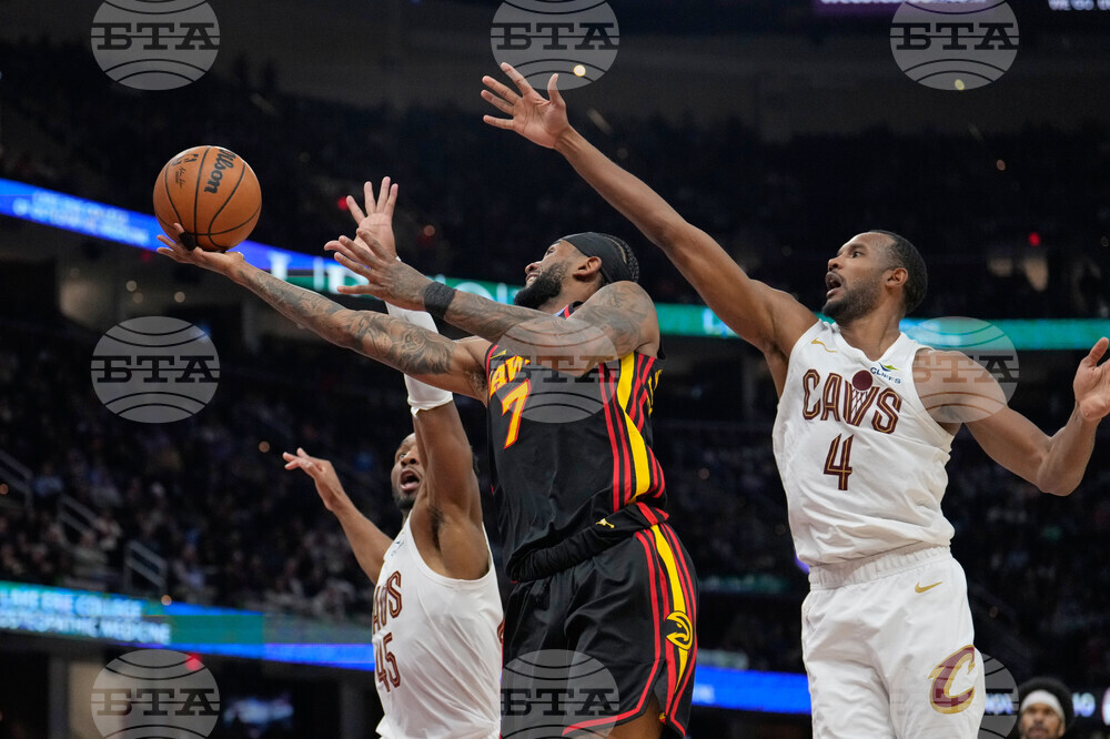Hawks Cavaliers Basketball
