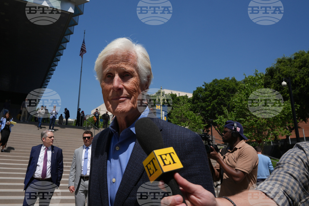 CORRECTION Matthew Perry