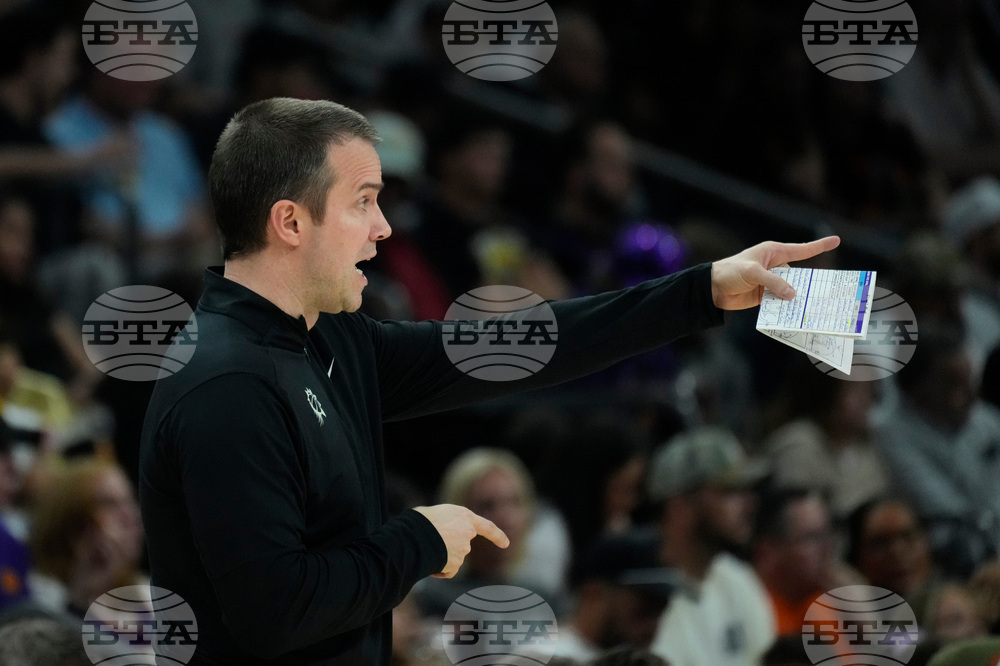 Mavericks Suns Basketball