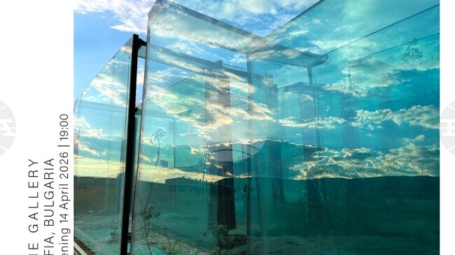 Международна изложба в София изследва утопията чрез съвременната рисунка