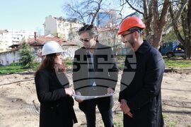 Ремонт на Дебърската градина - първа копка