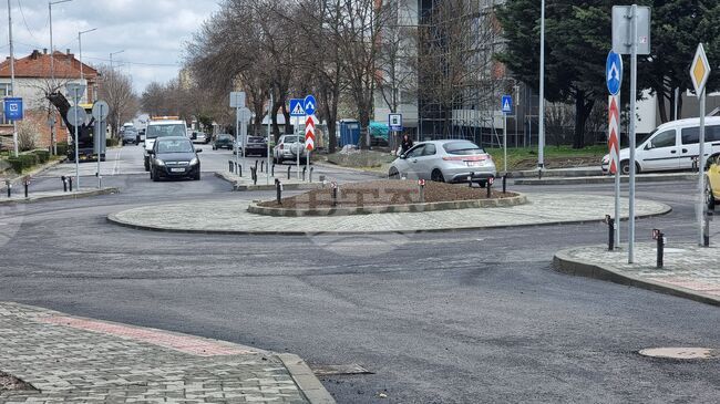 Централно кръстовище в Елхово ще бъде затворено за движение за четири дни след Великден