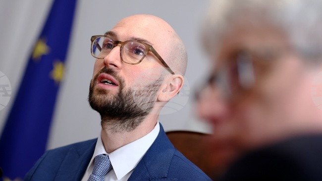 Министерството на финансите осигури публичен достъп до всички над 7000 активни обществени поръчки в страната, обяви служебният финансов министър