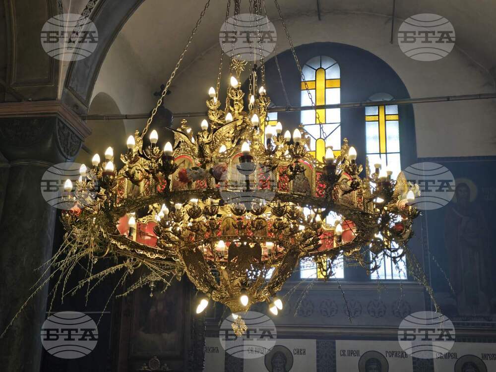 Добрич - храм „Света Троица“ - маслосвет - литургия