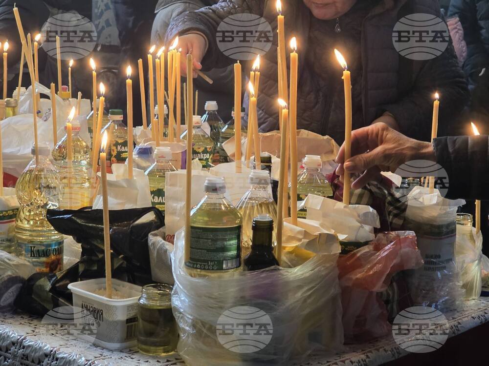 Добрич - храм „Света Троица“ - маслосвет - литургия