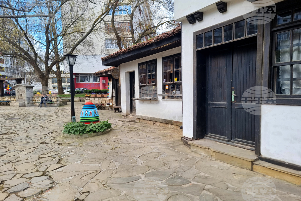 Добрич - етнографски комплекс - украса