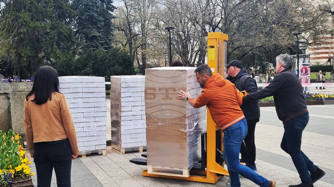 В Плевен бяха доставени бюлетините за предсрочните парламентарни избори на 19 април