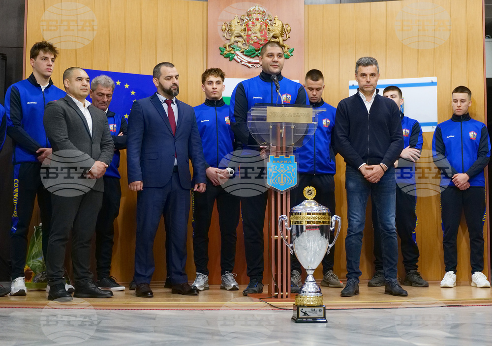 Варна - водна топка - отбор „Комодор“ - среща - заместник-кмет