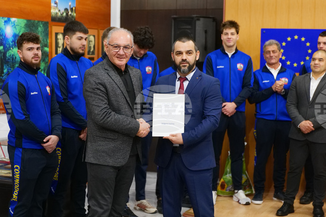 Варна - водна топка - отбор „Комодор“ - среща - заместник-кмет