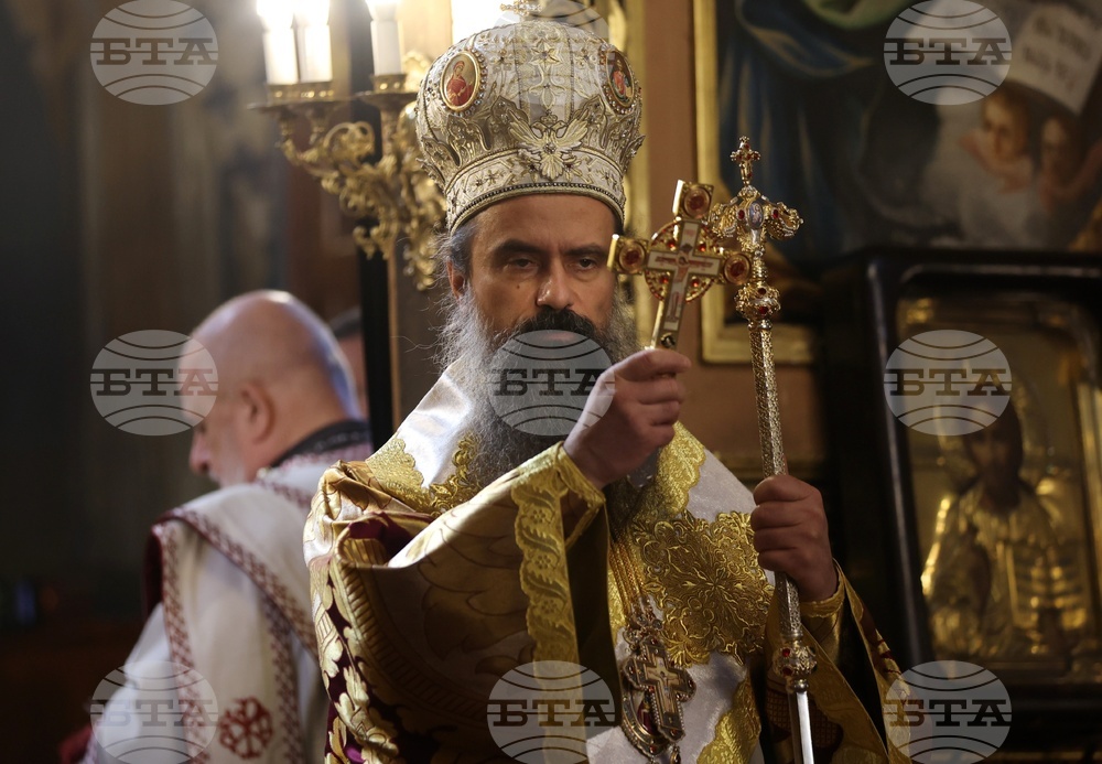 Holy Thursday - Service - Church of St, Nedelya - Sofia - Patriarch Daniil