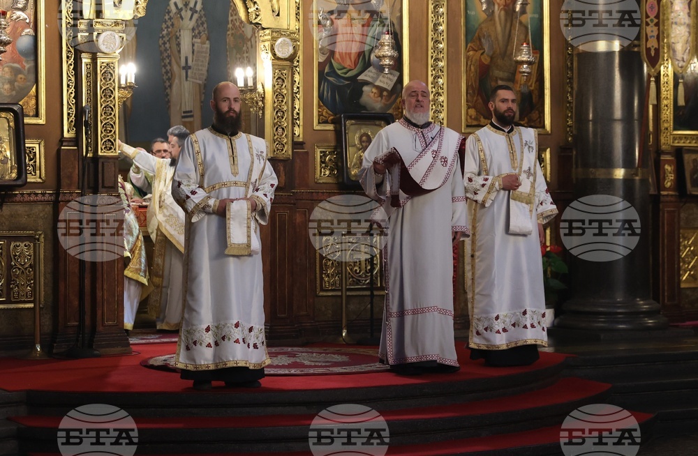 Holy Thursday - Service - Church of St, Nedelya - Sofia - Patriarch Daniil