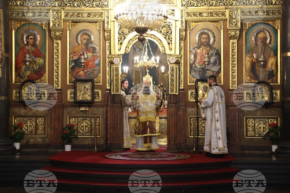 Holy Thursday - Service - Church of St, Nedelya - Sofia - Patriarch Daniil