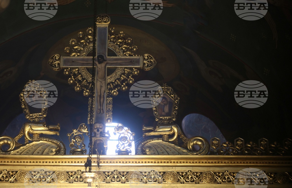 Holy Thursday - Service - Church of St, Nedelya - Sofia - Patriarch Daniil