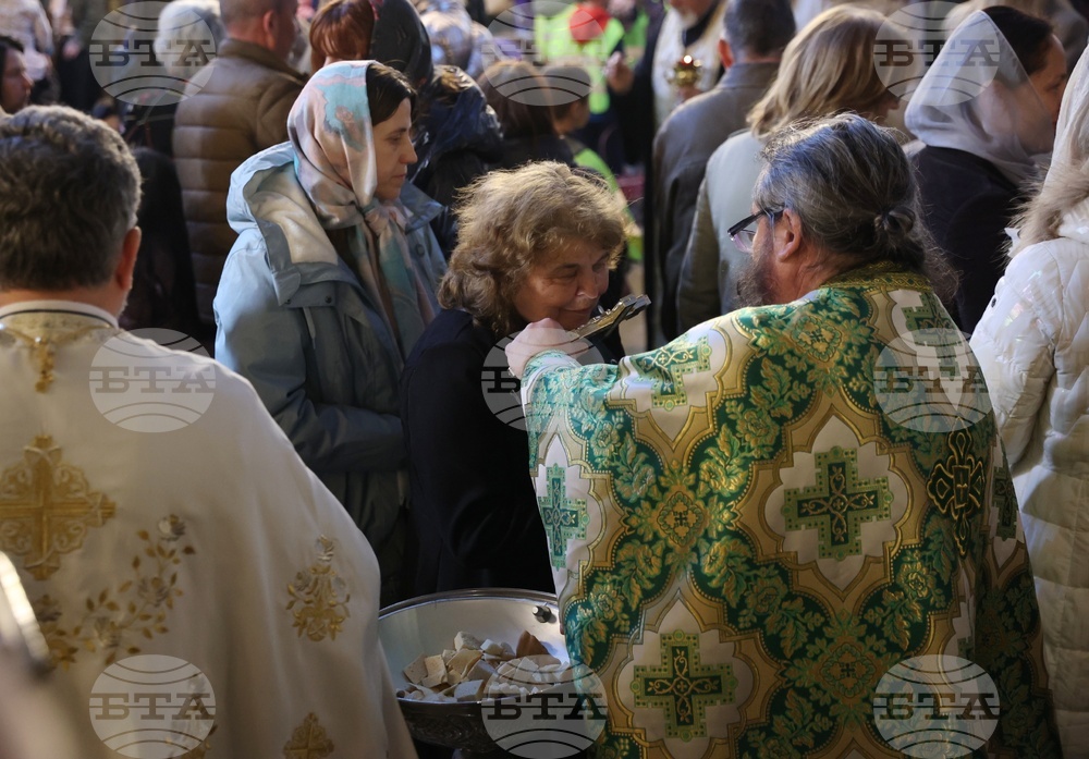 Holy Thursday - Service - Church of St, Nedelya - Sofia - Patriarch Daniil