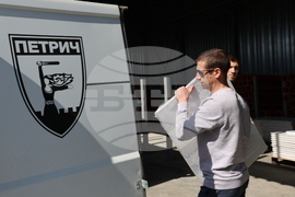 Благоевград - парламентарни избори - паравани за гласуване - транспортиране