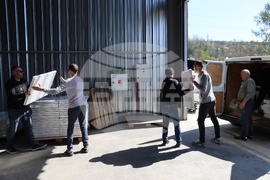 Благоевград - парламентарни избори - паравани за гласуване - транспортиране