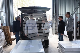 Благоевград - парламентарни избори - паравани за гласуване - транспортиране