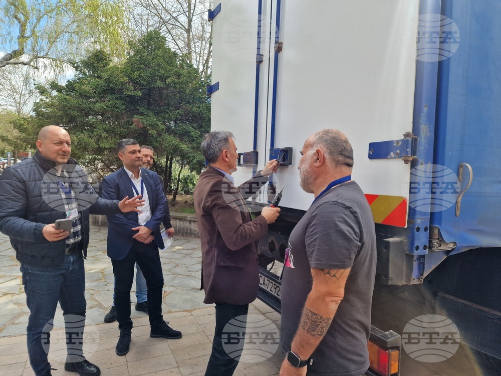 Пловдив - бюлетини - избори - пристигане