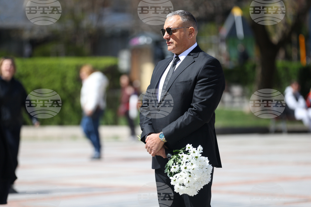 Михаил Белчев  - поклонение