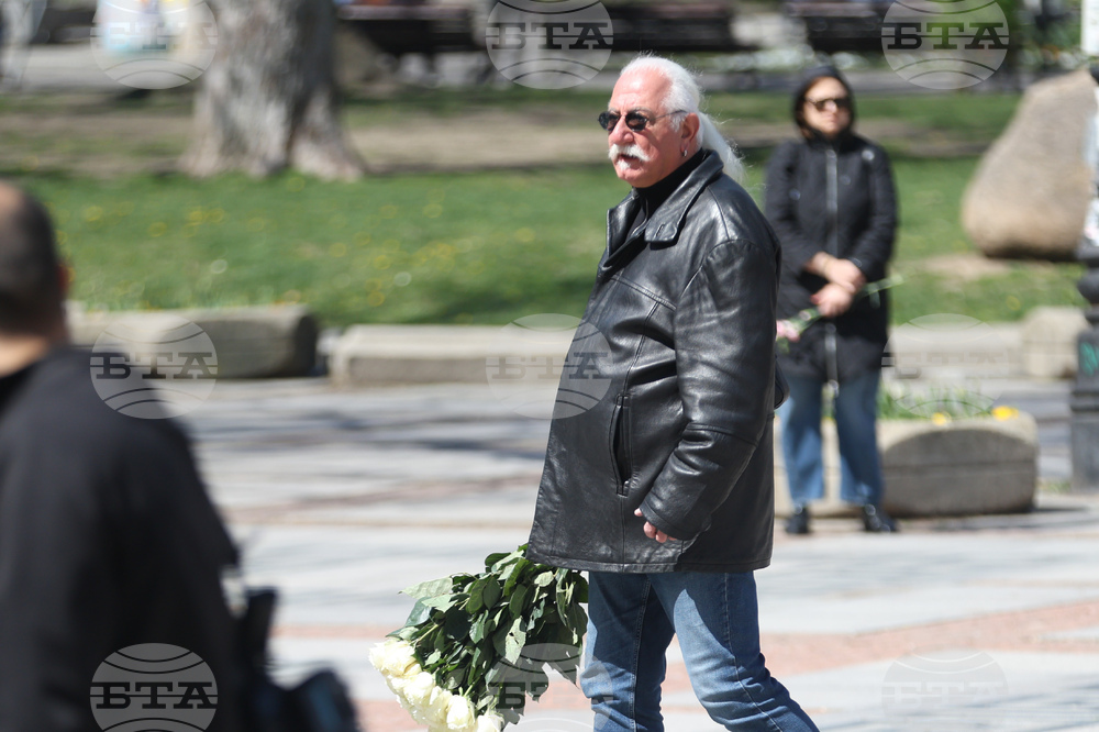 Михаил Белчев  - поклонение