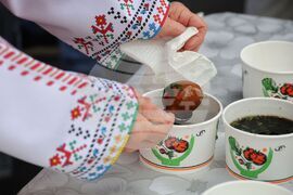 Бургас - Велики четвъртък - Багрилница за яйца