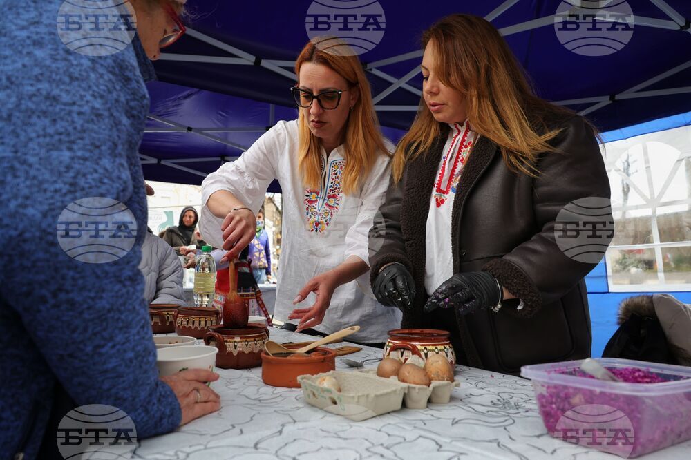 Бургас - Велики четвъртък - Багрилница за яйца