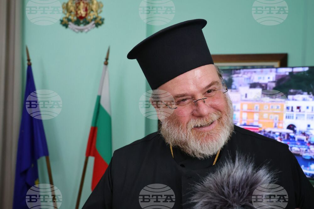 Бургас - Областна администрация - боядисване на великденски яйца