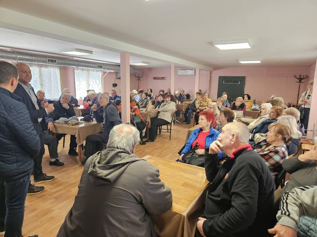 Костадин Димитров и Георги Георгиев се срещнаха с възрастни избиратели