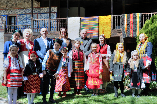 Пъстър Велики четвъртък в община Банско