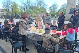 Видин - площад „Бдинци“ - Велики четвъртък - боядисване на яйца