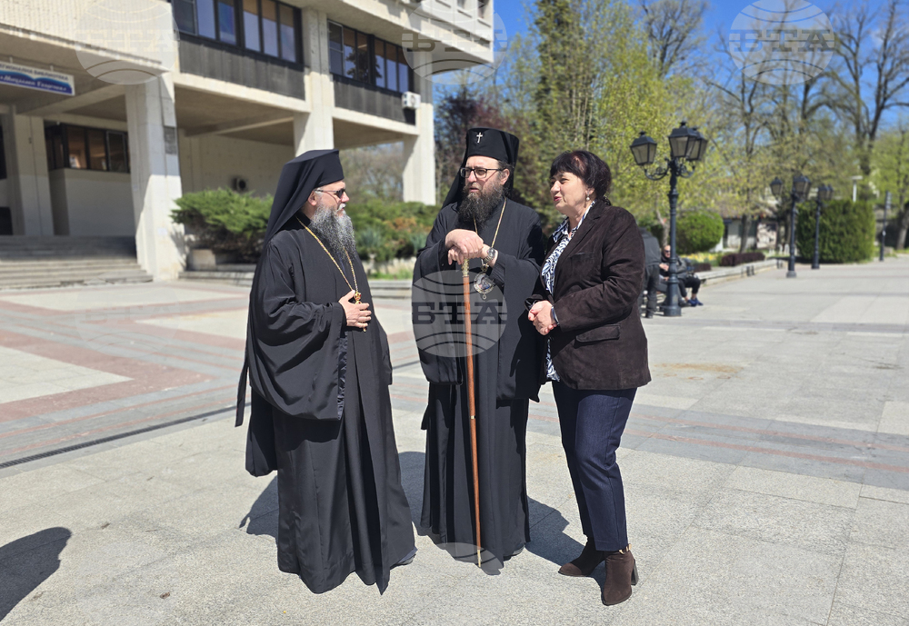 Видин - площад „Бдинци“ - Велики четвъртък - боядисване на яйца