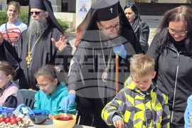 Видин - площад „Бдинци“ - Велики четвъртък - боядисване на яйца