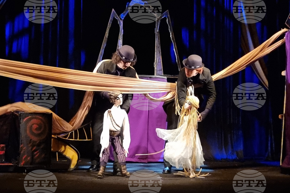 Русе - куклен театър - "Рапунцел" - премиера