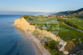 Каварна - комплекс "Трейшън клифс голф резорт" - туризъм
