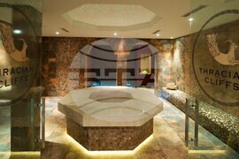 Каварна - комплекс "Трейшън клифс голф резорт" - туризъм