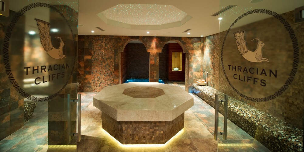 Каварна - комплекс "Трейшън клифс голф резорт" - туризъм