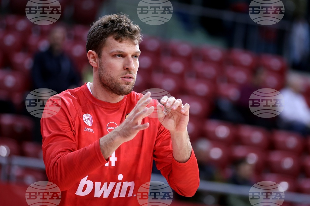 Баскетбол - Александър Везенков - загрявка 