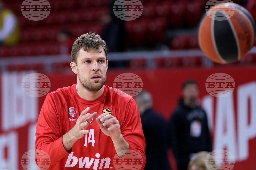 Баскетбол - Александър Везенков - загрявка 