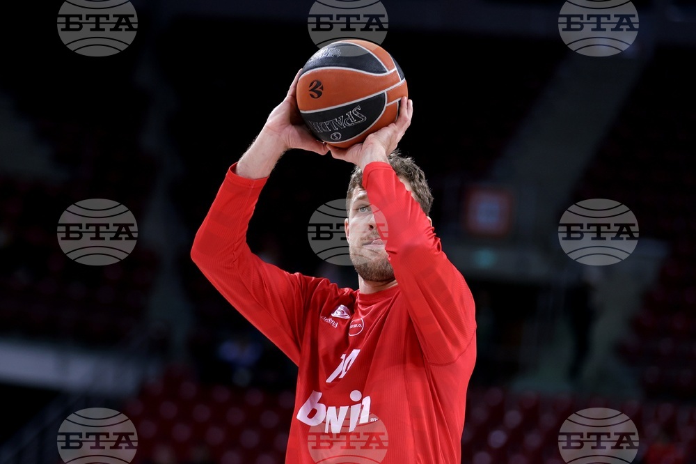 Баскетбол - Александър Везенков - загрявка 